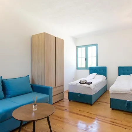 Retro Village Ravne Apartment